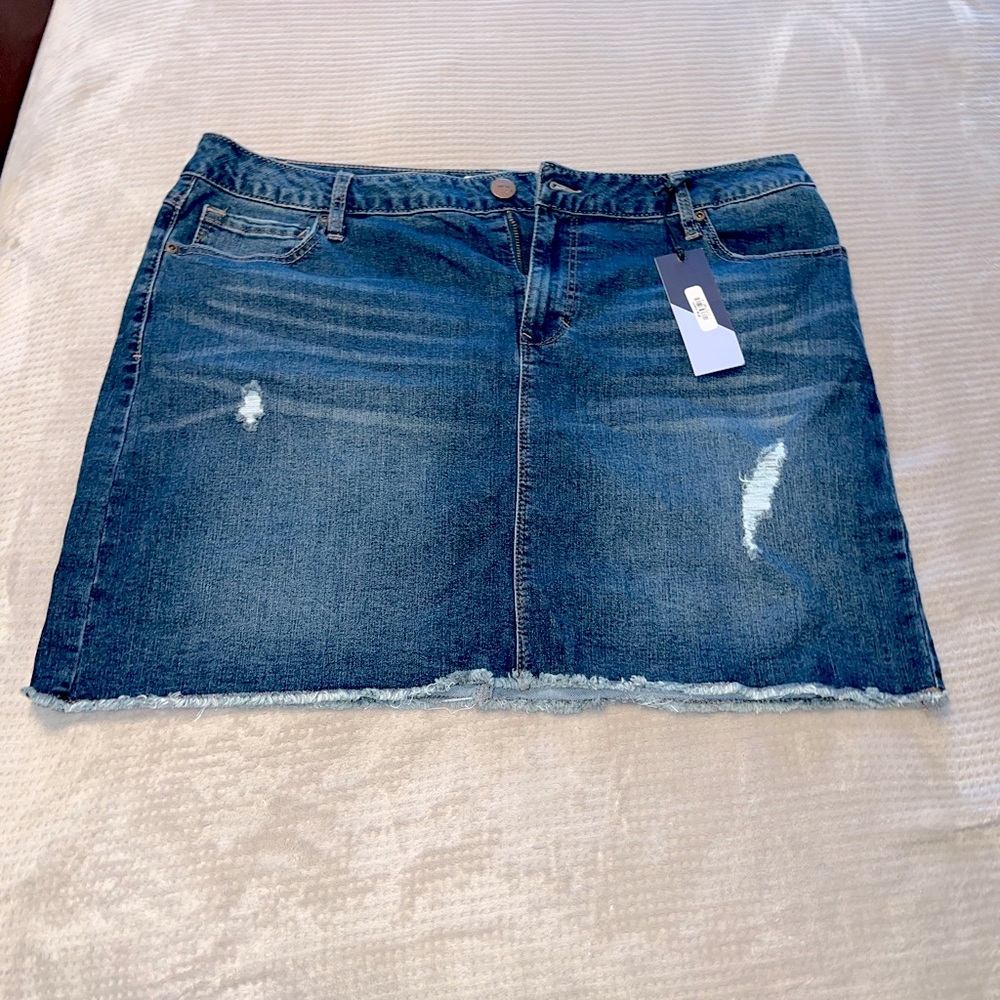 Meri Skye Denim Distressed Mini Skirt | Size 18W | NWT